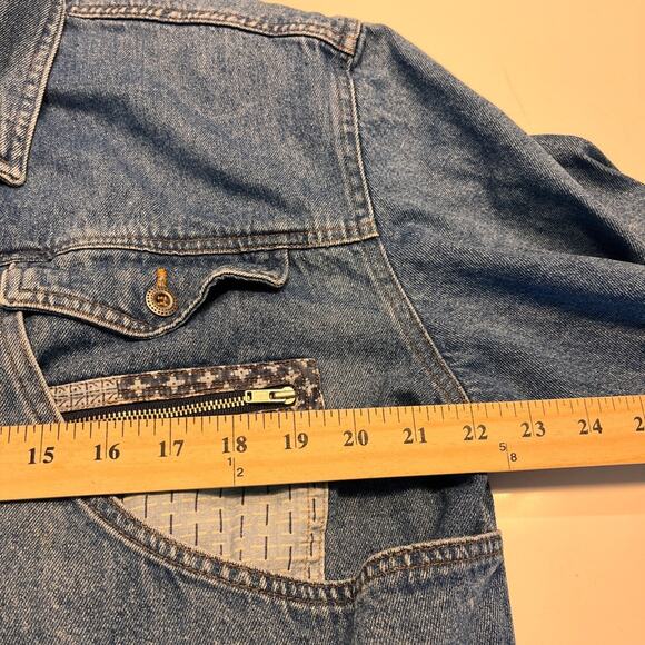 VTG 90’s Women’s Jean Jacket with Patchwork Interior Medium - Picture 11 of 12
